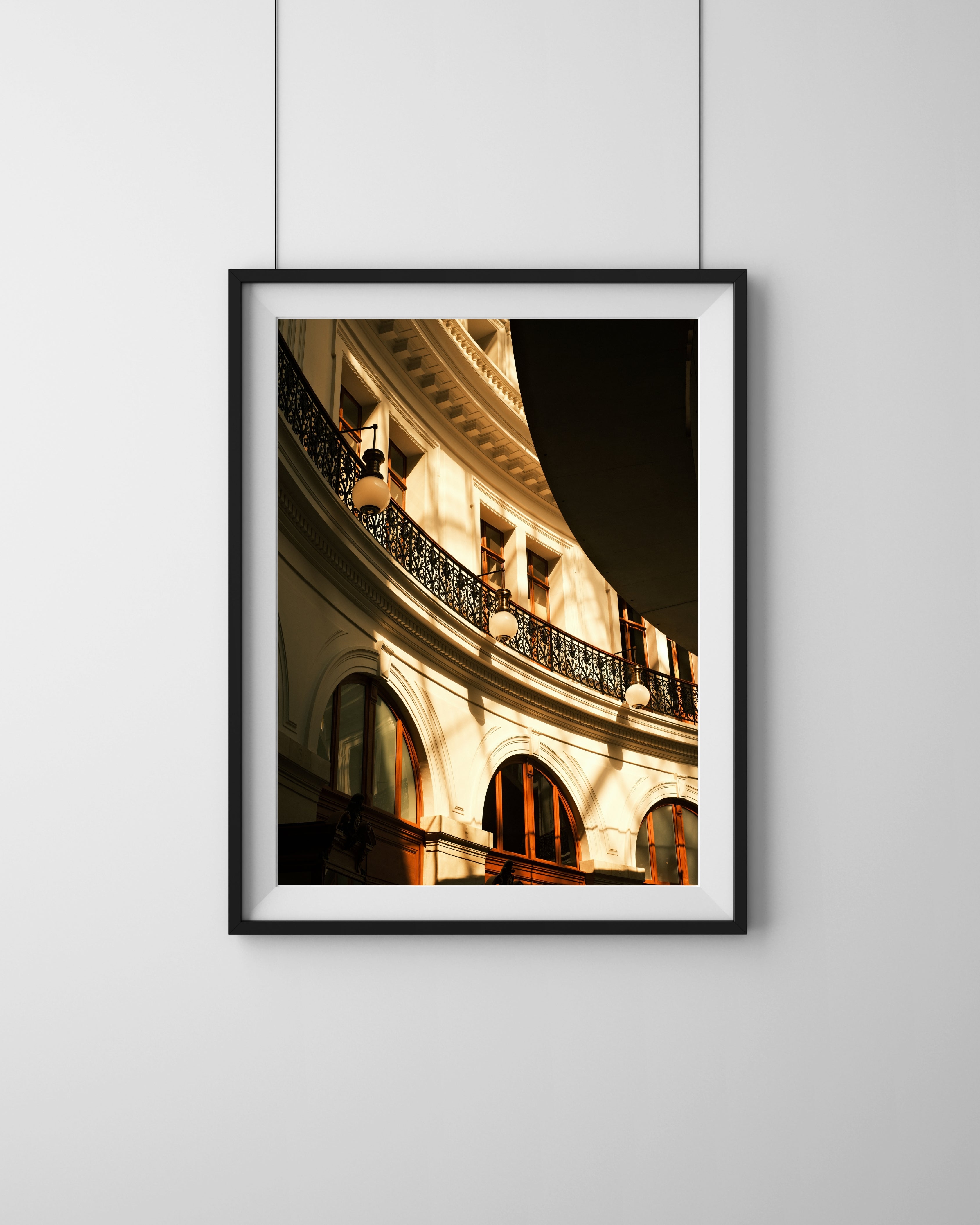 Gallery Paris – Wandbild Pariser Galerie Passage, warmes Licht elegante Architektur, Fine Art Print Salehi Industries